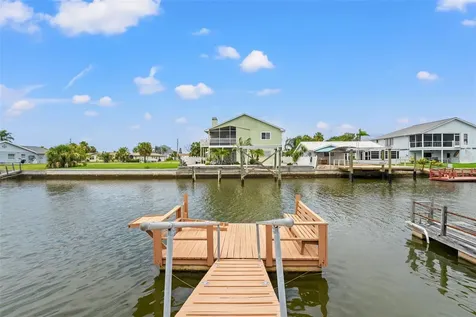 7401 Islander Lane Hudson FL 34667