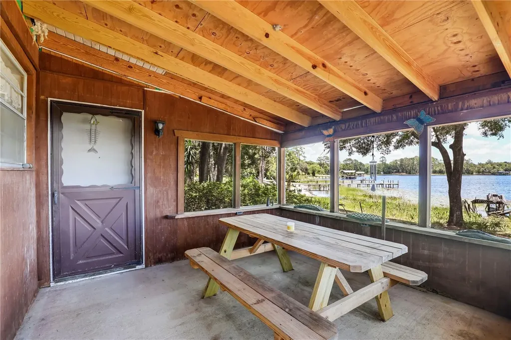 104 Carter Whittaker Lane Pomona Park FL 32181