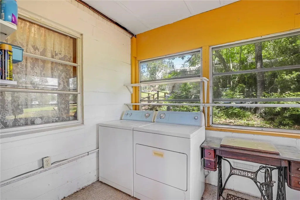 104 Carter Whittaker Lane Pomona Park FL 32181