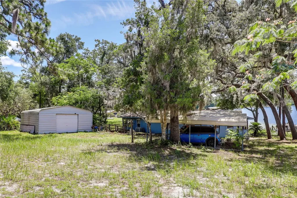 104 Carter Whittaker Lane Pomona Park FL 32181