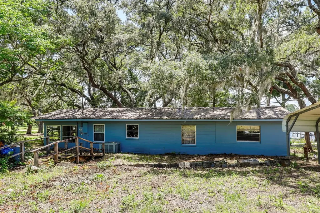 104 Carter Whittaker Lane Pomona Park FL 32181
