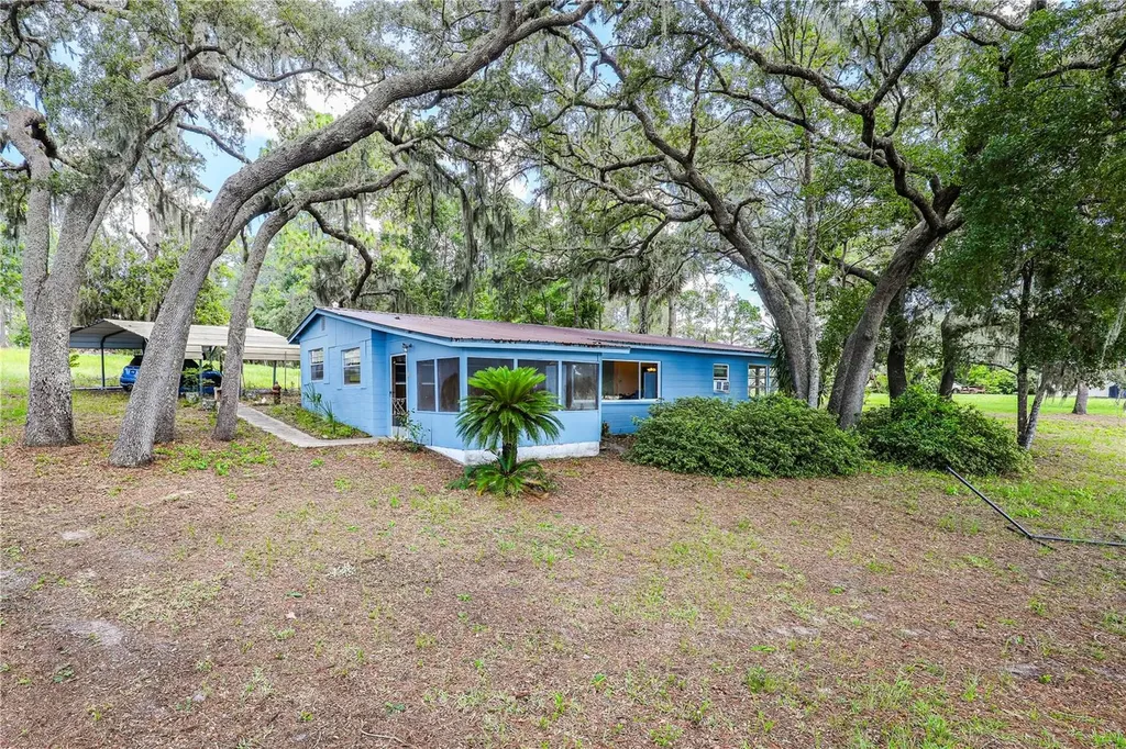 104 Carter Whittaker Lane Pomona Park FL 32181