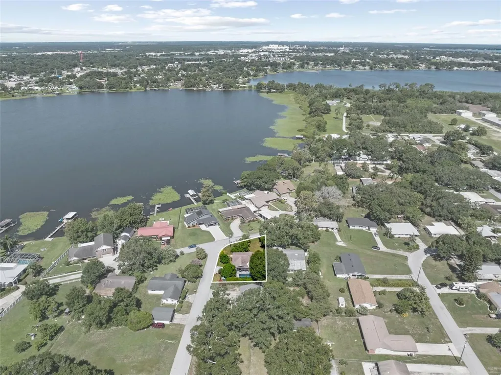 2800 Sunset Drive NW Winter Haven FL 33881