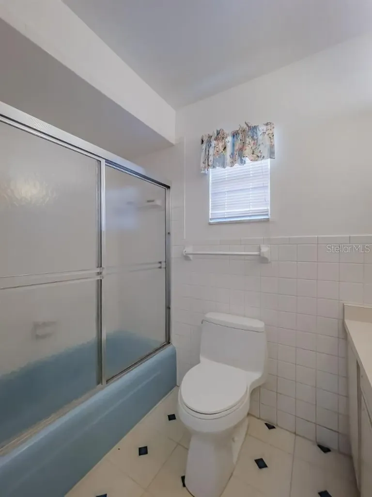 5004 S Hesperides Street Tampa FL 33611