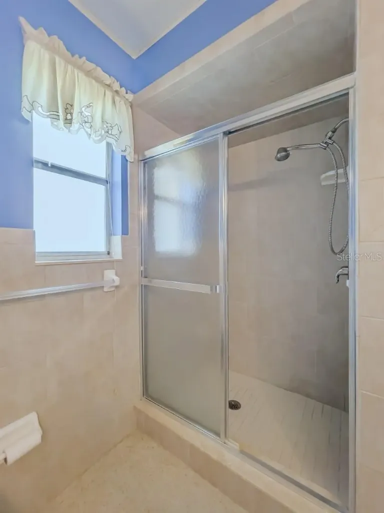 5004 S Hesperides Street Tampa FL 33611