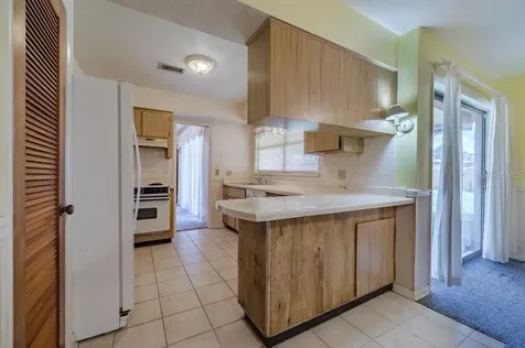 5004 S Hesperides Street Tampa FL 33611