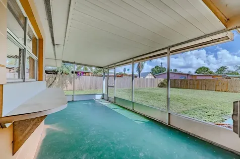5004 S Hesperides Street Tampa FL 33611