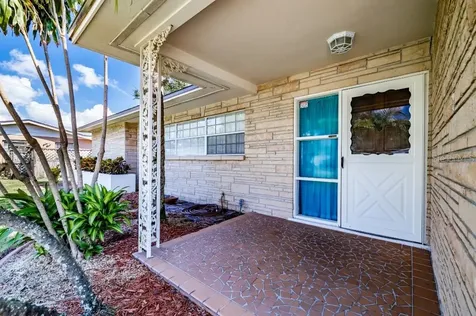 5004 S Hesperides Street Tampa FL 33611