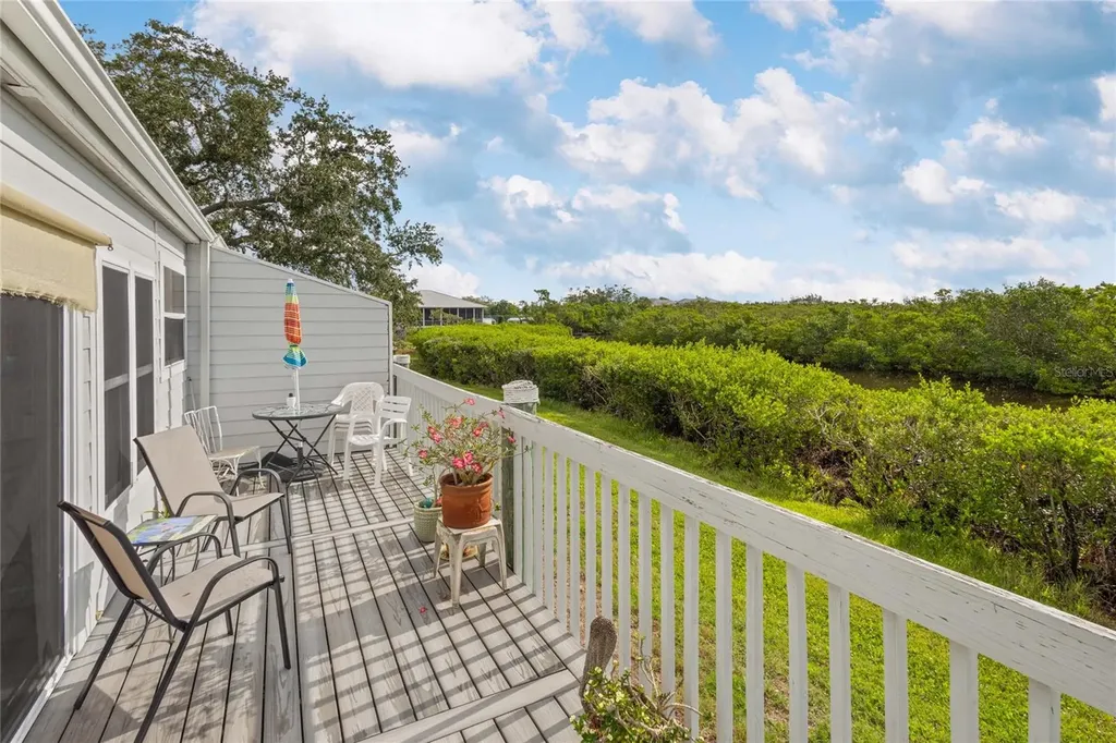 805 Waterside Lane Bradenton FL 34209