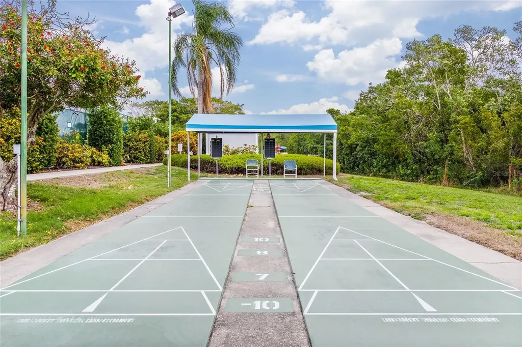 805 Waterside Lane Bradenton FL 34209