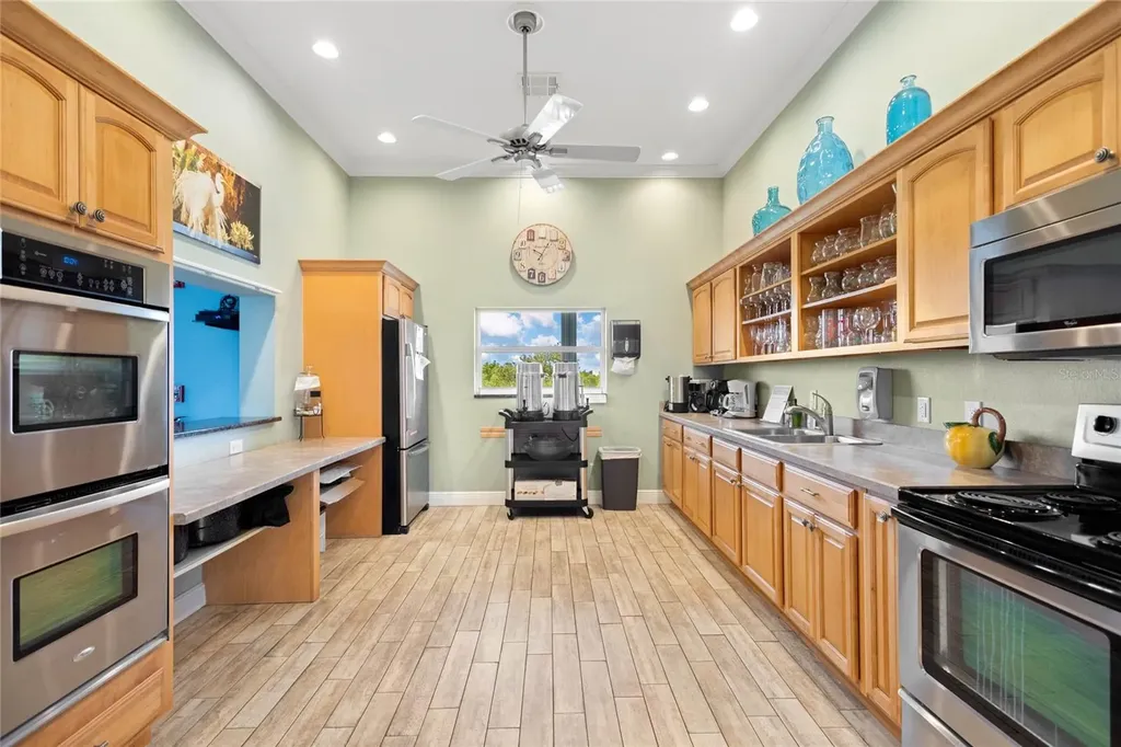 805 Waterside Lane Bradenton FL 34209