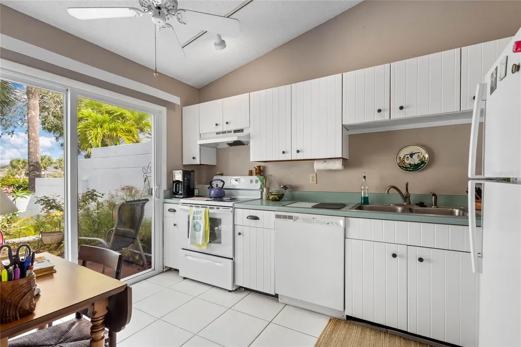 805 Waterside Lane Bradenton FL 34209
