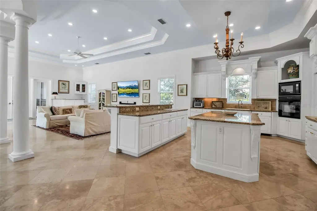 550 Dove Pointe Osprey FL 34229