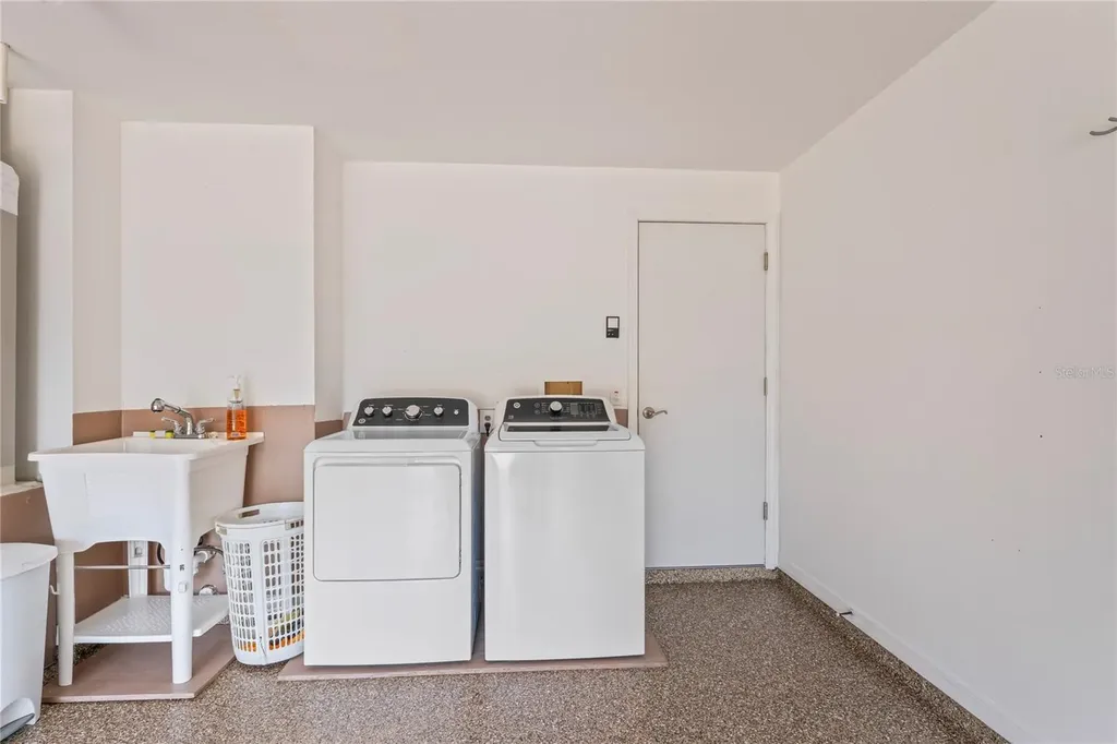 277 Wood Dove Avenue Tarpon Springs FL 34689