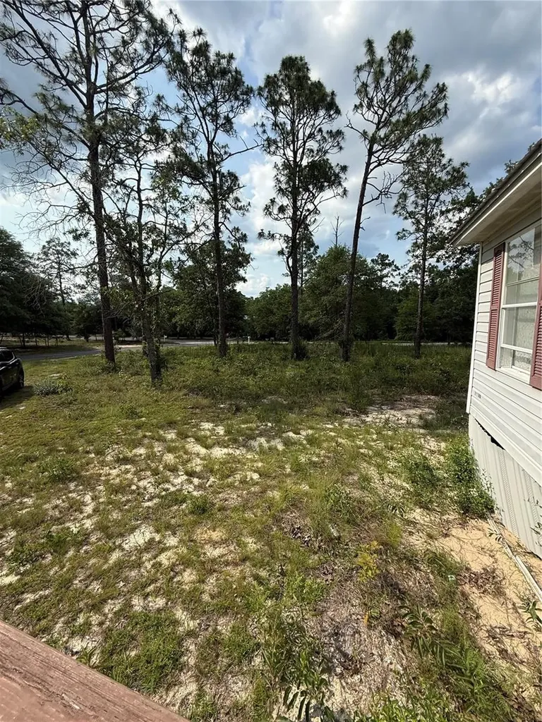 4330 Leisure Lakes Drive Chipley FL 32428