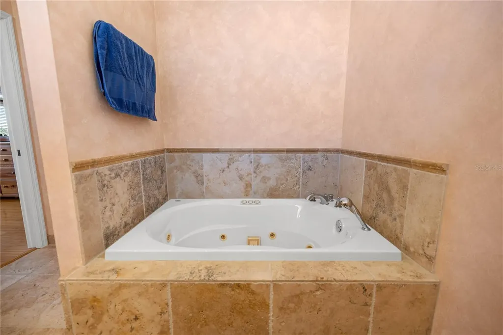 3817 N Calusa Point Crystal River FL 34428