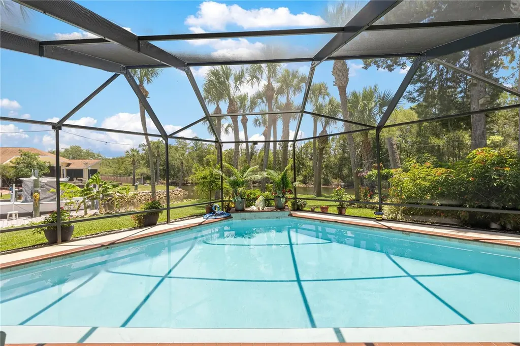 3817 N Calusa Point Crystal River FL 34428