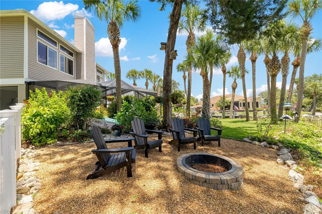 3817 N Calusa Point Crystal River FL 34428