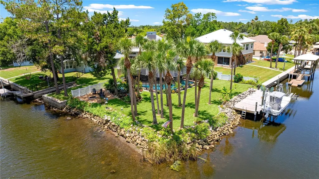 3817 N Calusa Point Crystal River FL 34428