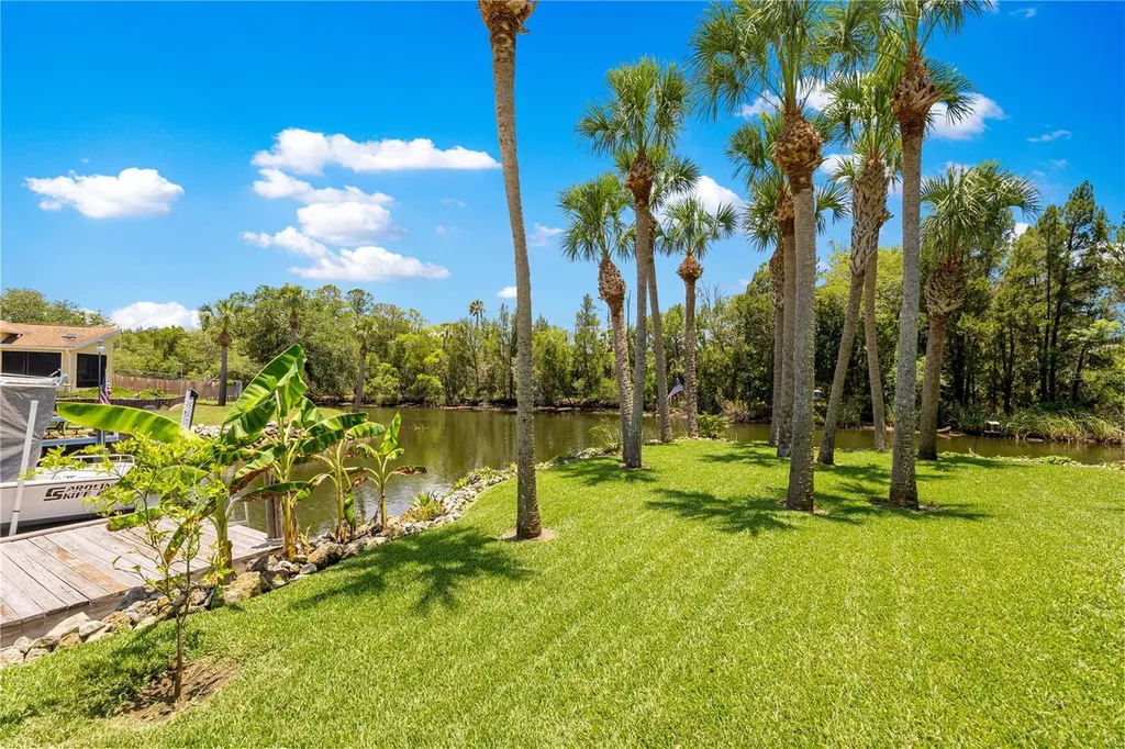 3817 N Calusa Point Crystal River FL 34428