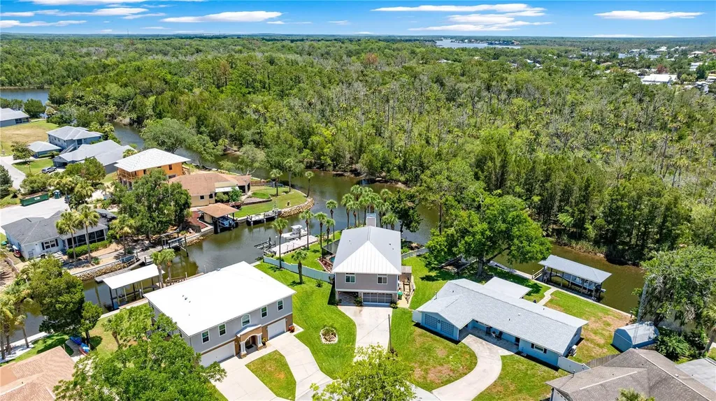 3817 N Calusa Point Crystal River FL 34428