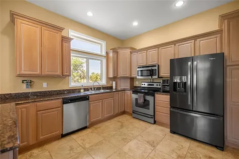 3817 N Calusa Point Crystal River FL 34428