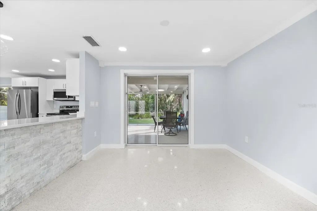 501 De Narvaez Drive Longboat Key FL 34228