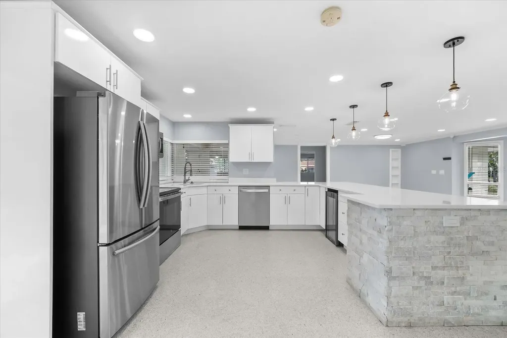 501 De Narvaez Drive Longboat Key FL 34228