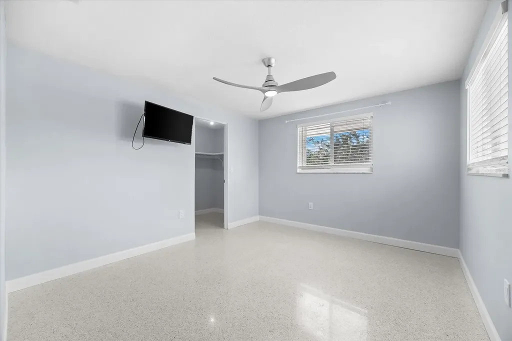 501 De Narvaez Drive Longboat Key FL 34228