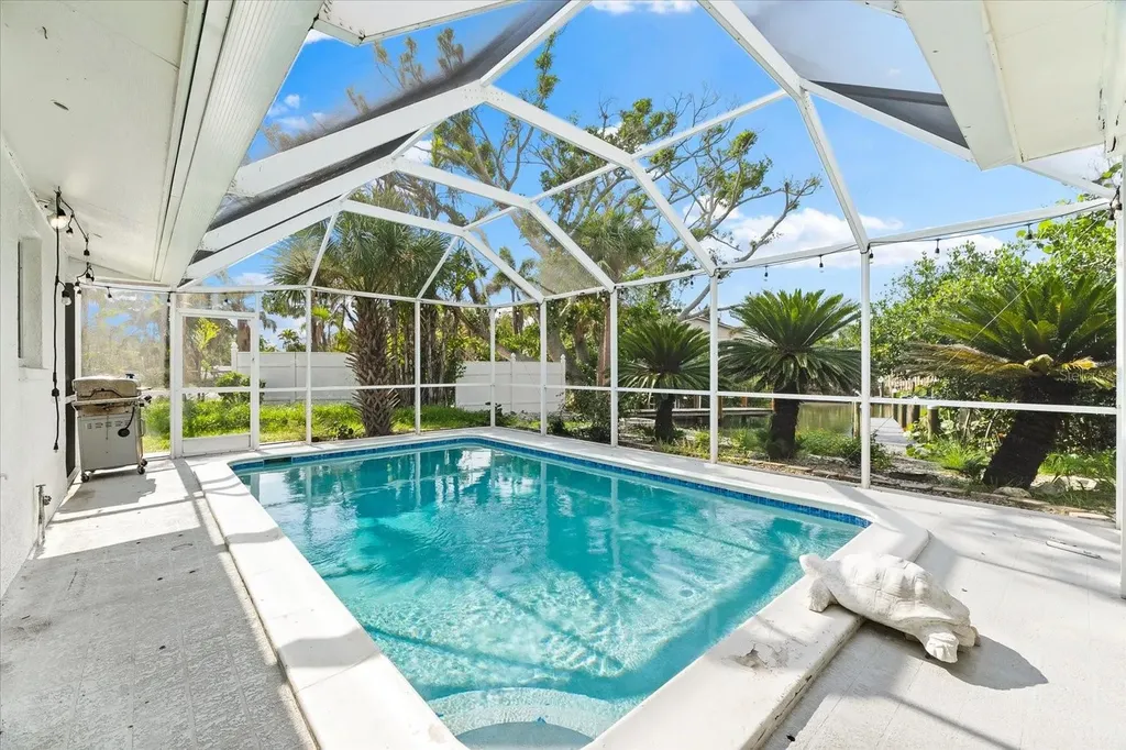 501 De Narvaez Drive Longboat Key FL 34228