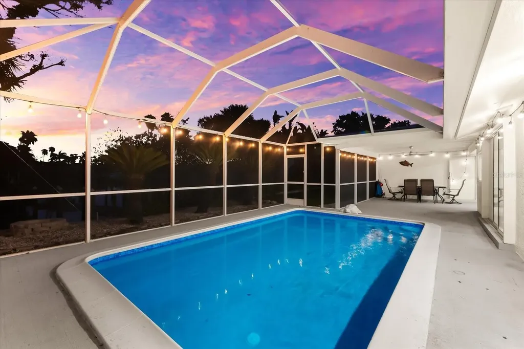 501 De Narvaez Drive Longboat Key FL 34228