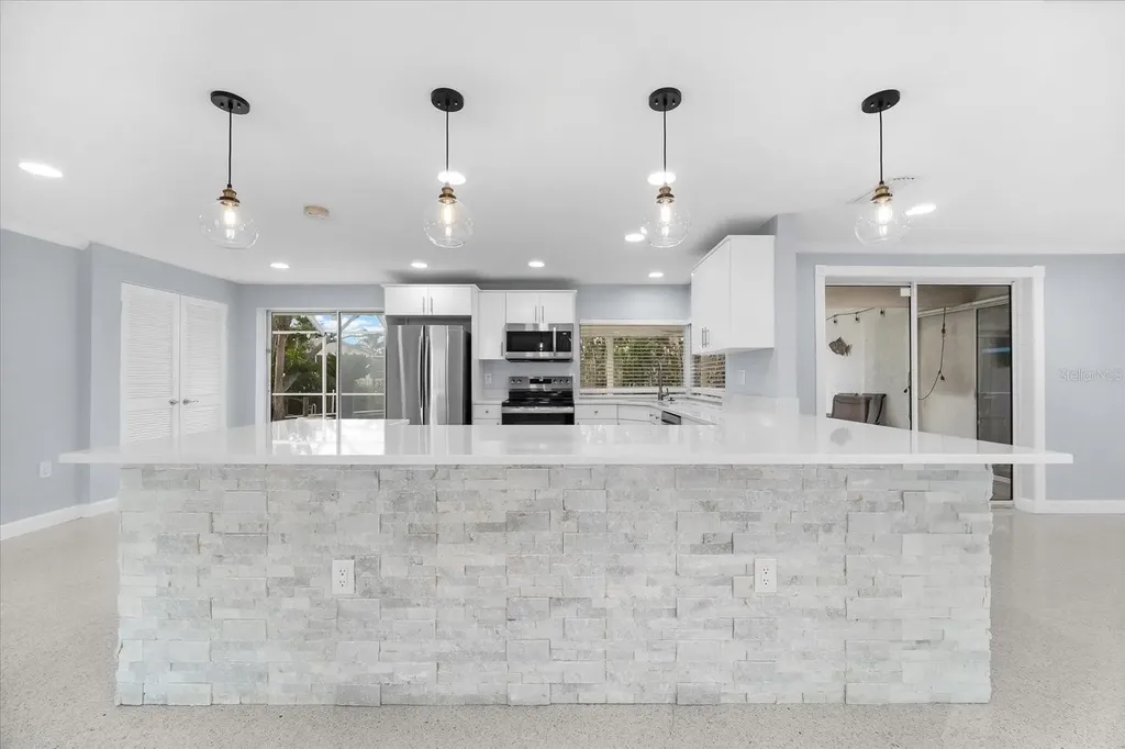 501 De Narvaez Drive Longboat Key FL 34228