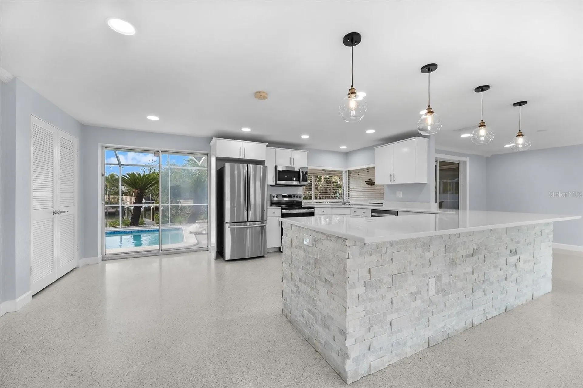 501 De Narvaez Drive Longboat Key FL 34228