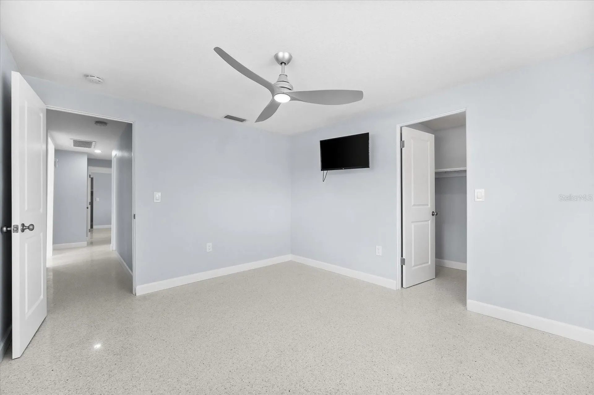 501 De Narvaez Drive Longboat Key FL 34228