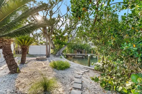 501 De Narvaez Drive Longboat Key FL 34228
