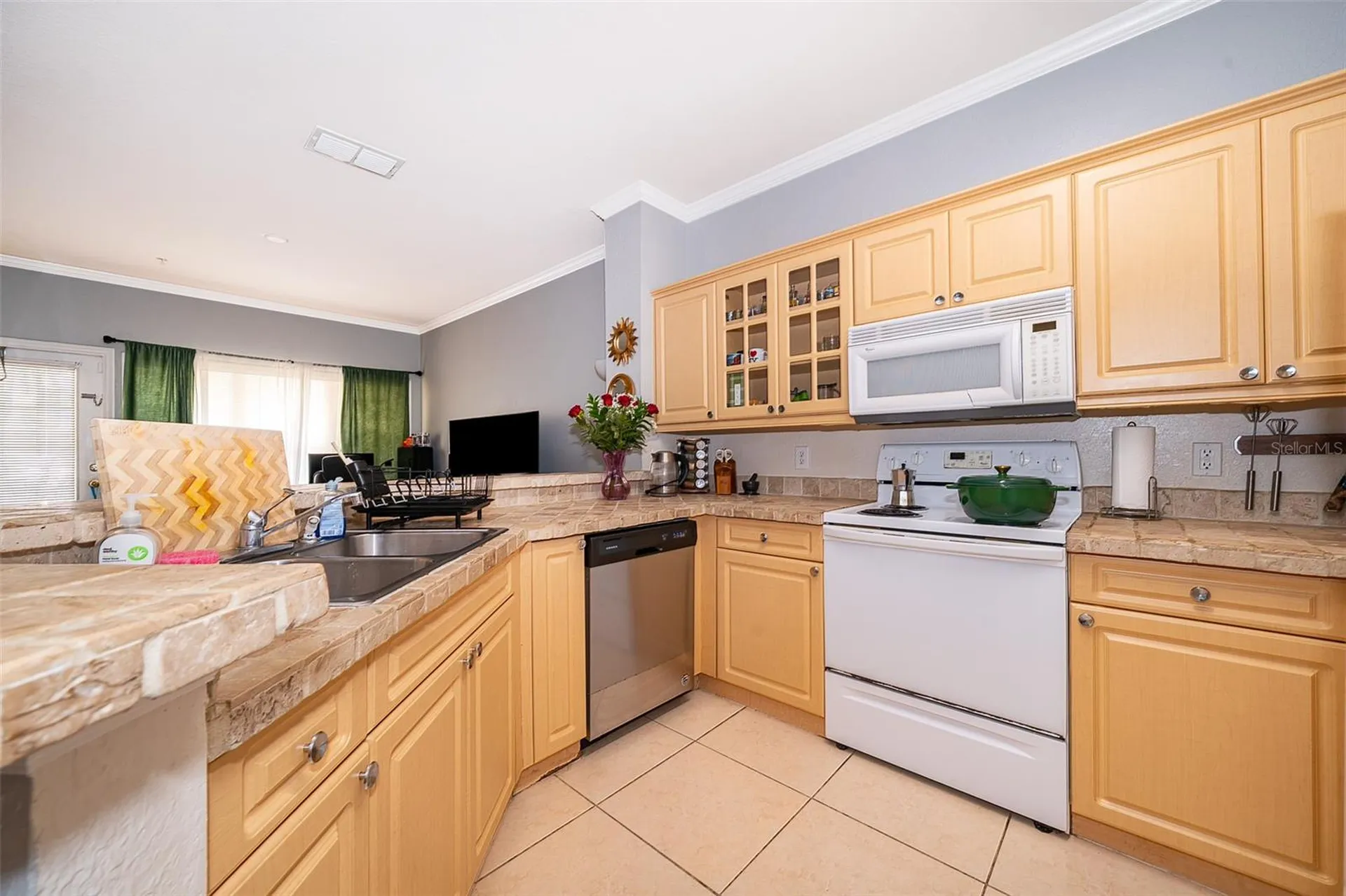 3707 Conroy Road Orlando FL 32839