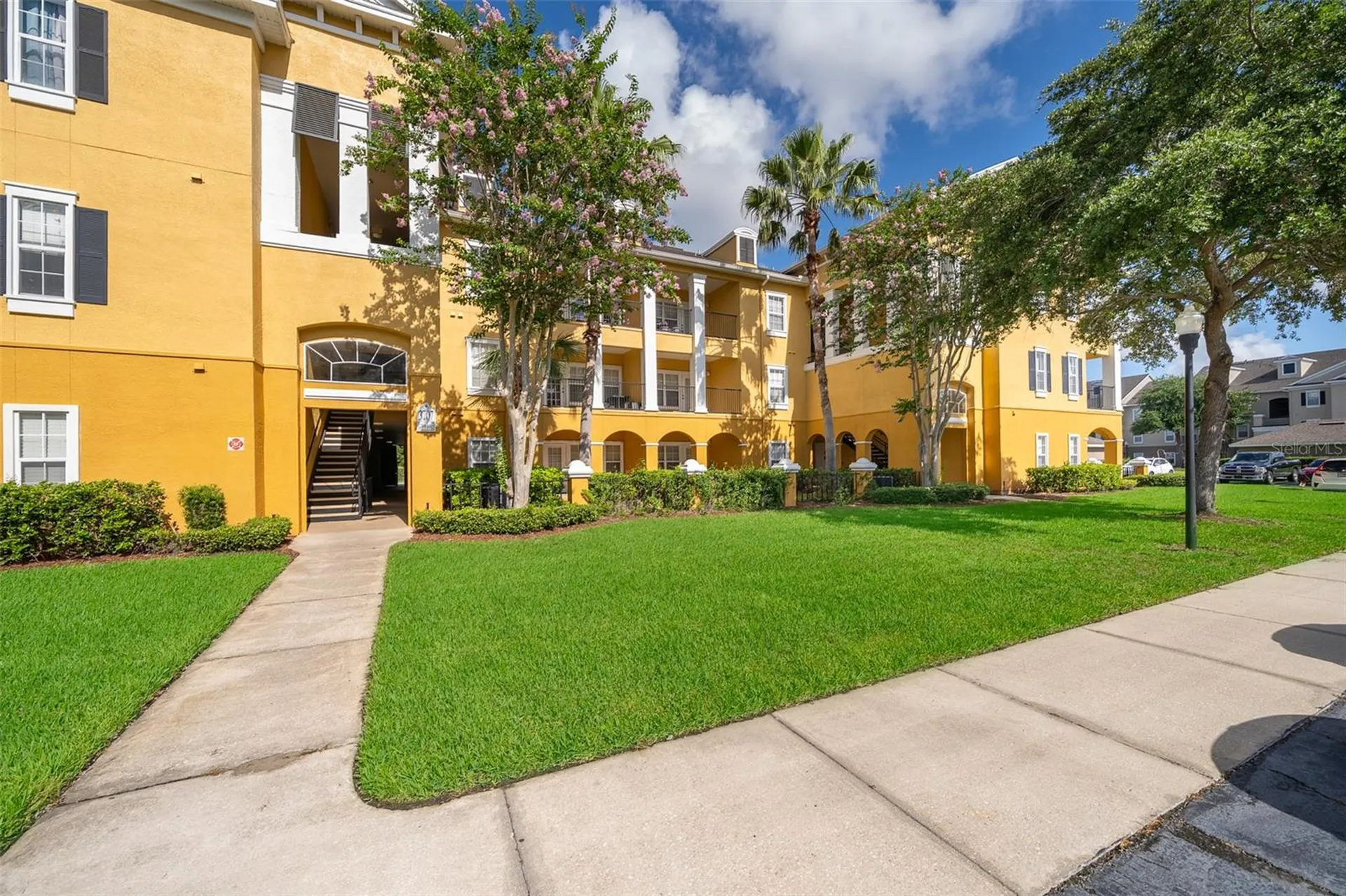 3707 Conroy Road Orlando FL 32839