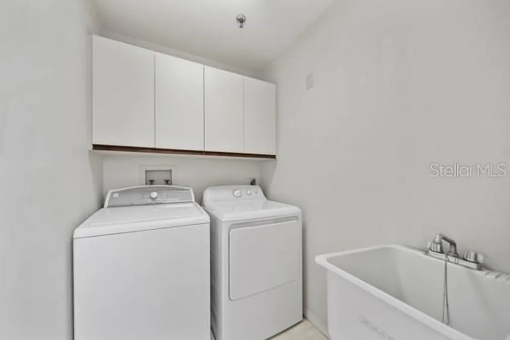 2181 Harbourside Drive Longboat Key FL 34228