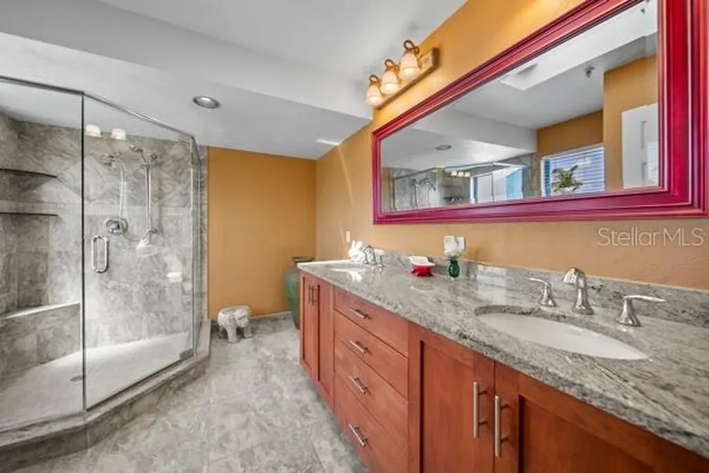 2181 Harbourside Drive Longboat Key FL 34228