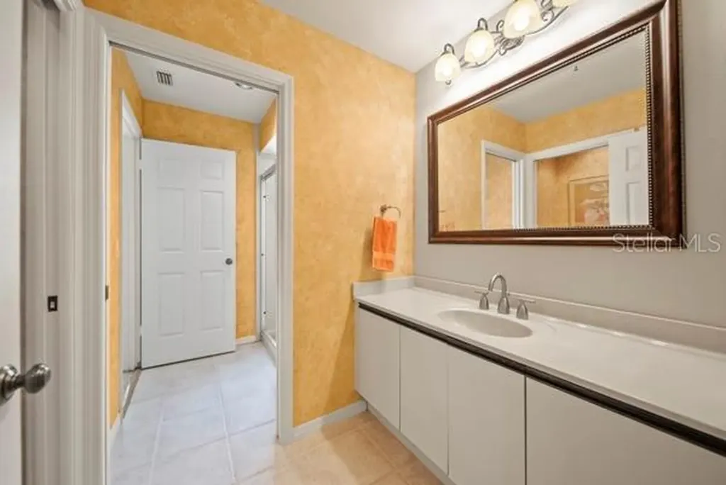 2181 Harbourside Drive Longboat Key FL 34228