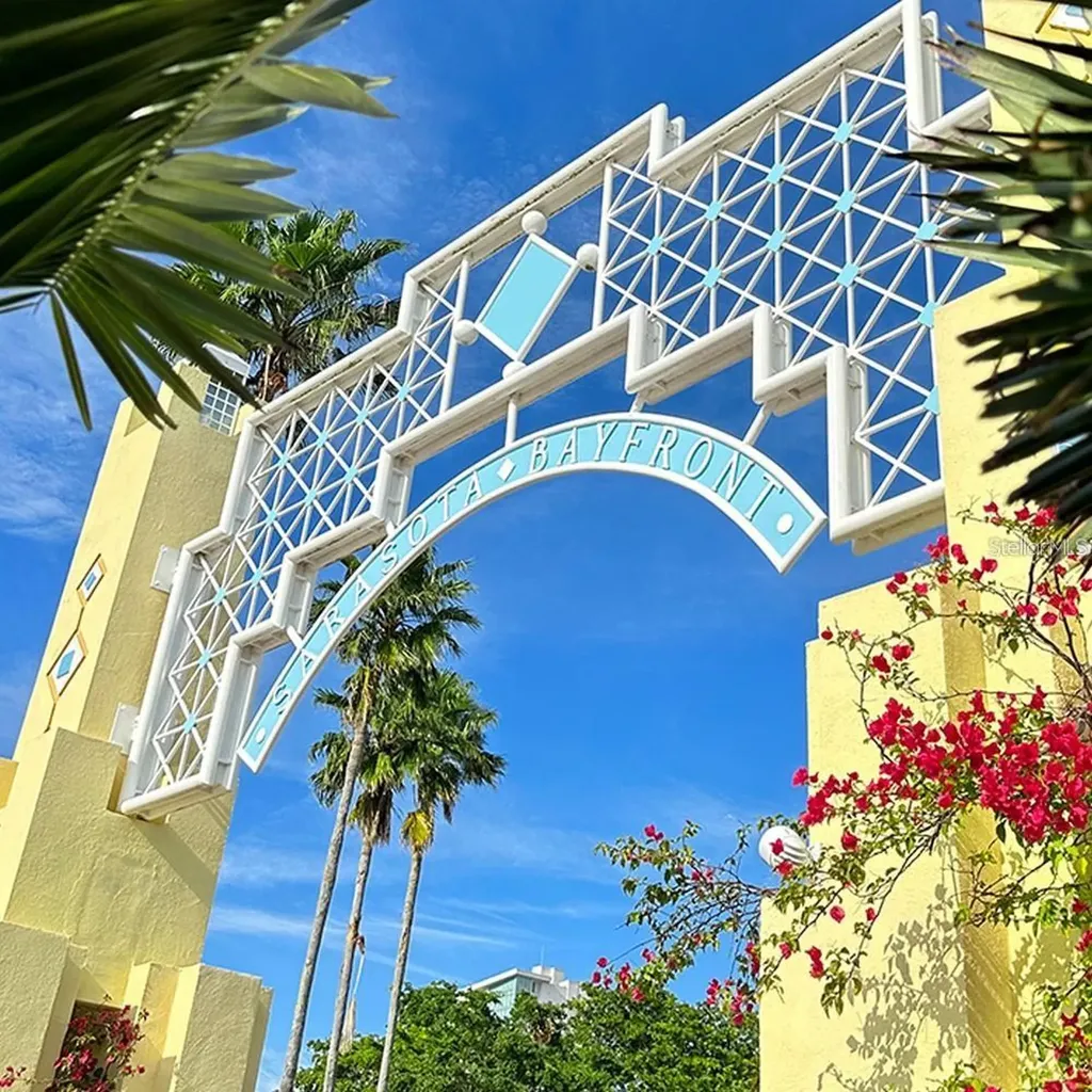 1305 4th Street Sarasota FL 34236