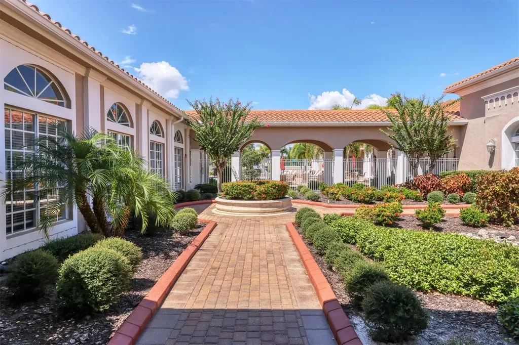6312 41st Court E Sarasota FL 34243