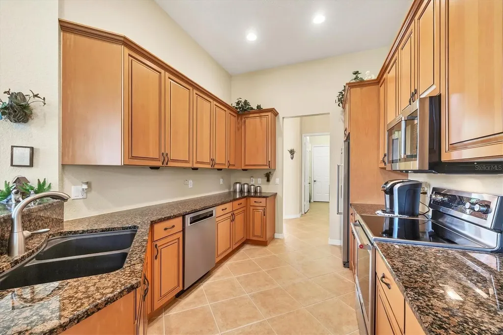 6312 41st Court E Sarasota FL 34243