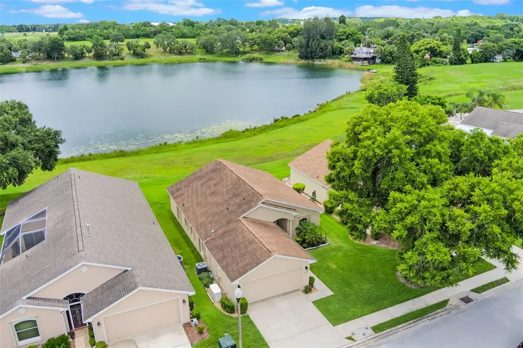 464 Lake Suzanne Drive Lake Wales FL 33859