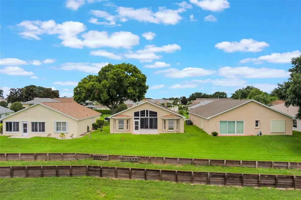 464 Lake Suzanne Drive Lake Wales FL 33859