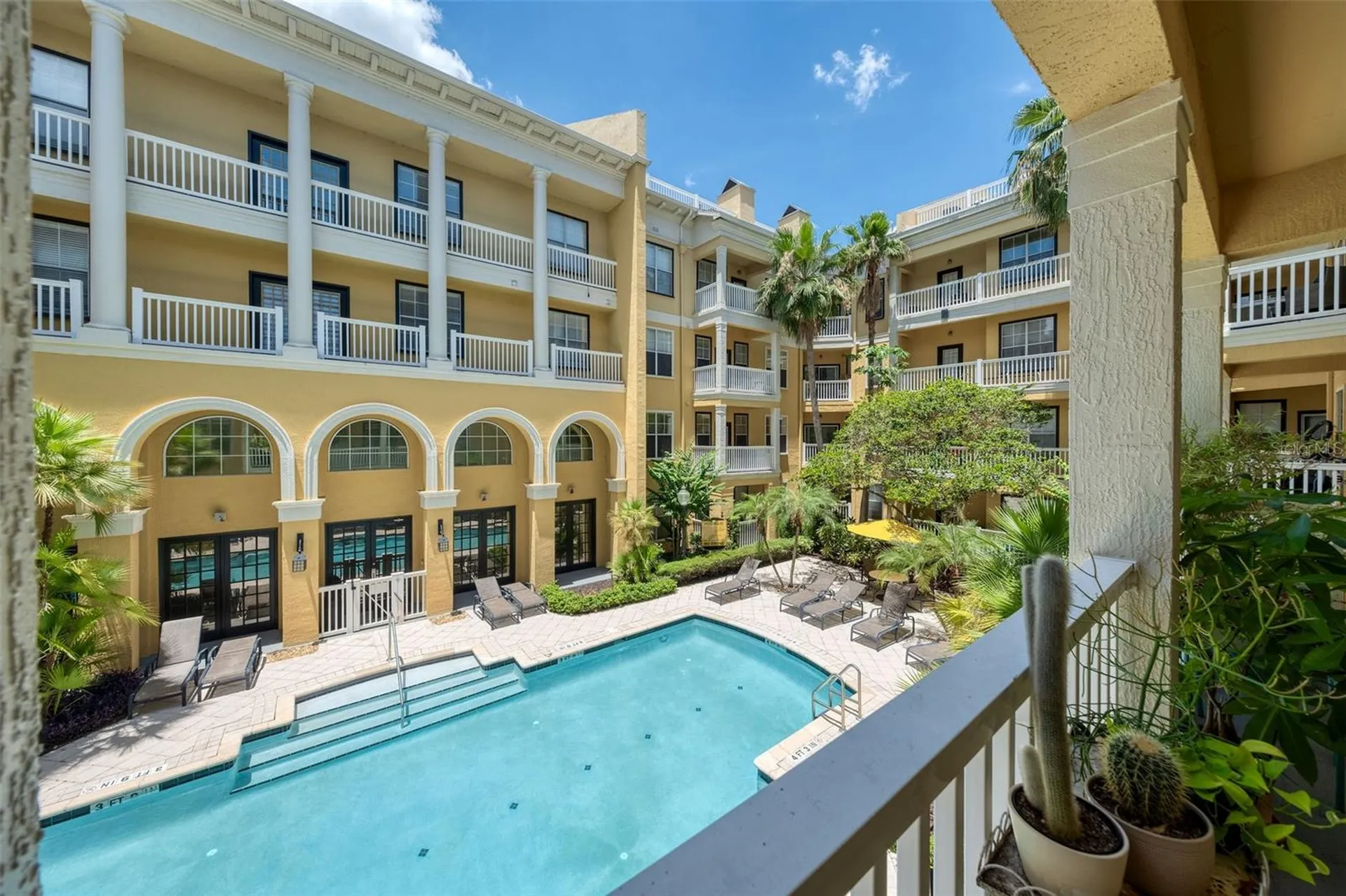 860 N Orange Avenue Orlando FL 32801