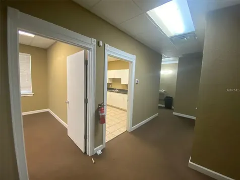 1826 N Alafaya Trail Orlando FL 32826