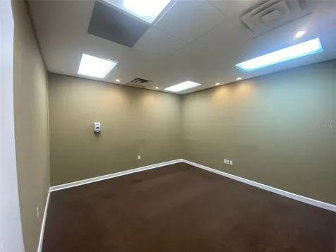 1826 N Alafaya Trail Orlando FL 32826