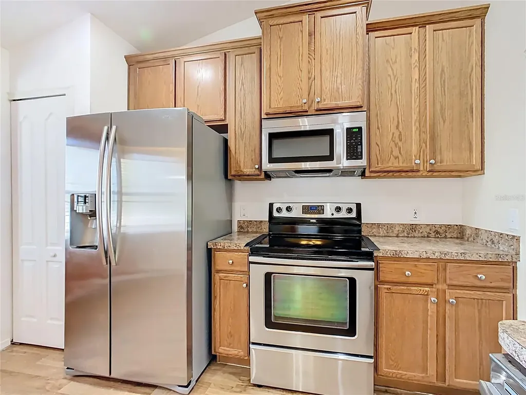 4240 Dinner Lake Street Lake Wales FL 33859