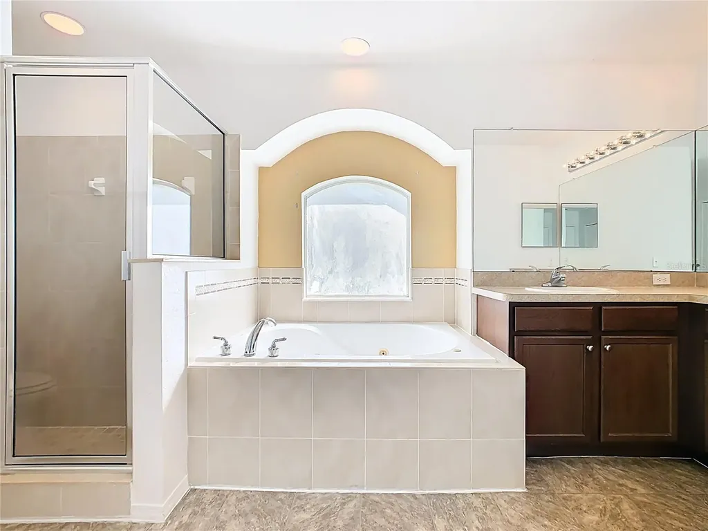 4240 Dinner Lake Street Lake Wales FL 33859